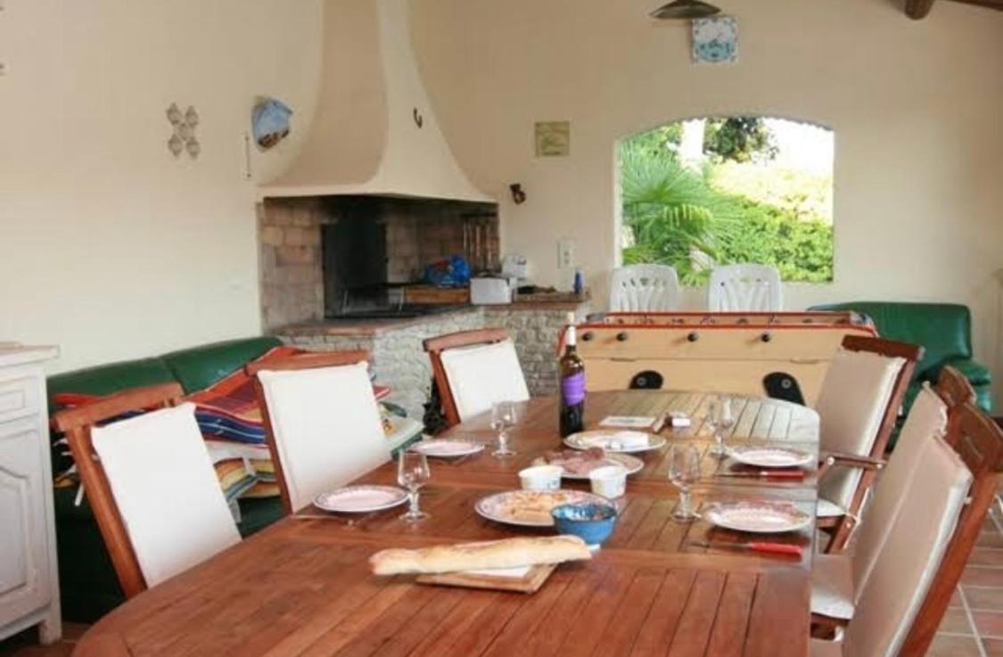 Le Cabanon Des Cigales Provencale Villa Puymeras Exterior photo